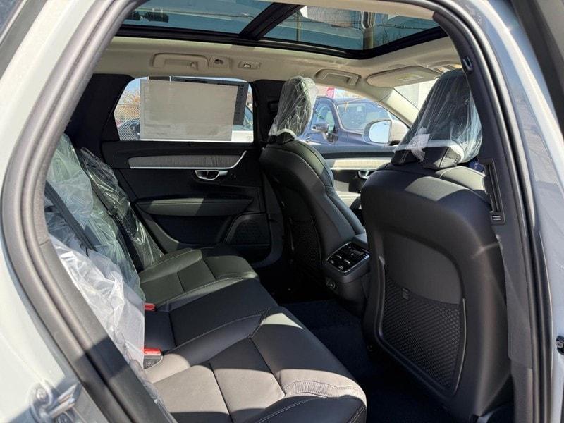 new 2025 Volvo V90 Cross Country car, priced at $61,405