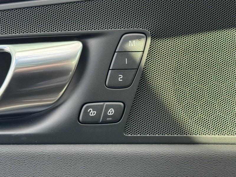 new 2026 Volvo XC60 car, priced at $52,175