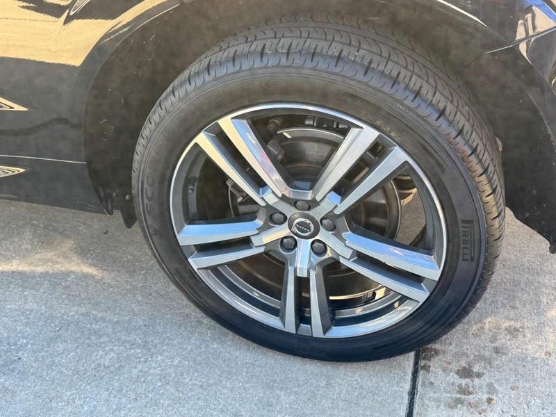 used 2020 Volvo XC60 car, priced at $25,500