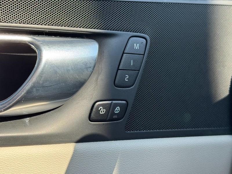 used 2020 Volvo XC60 car, priced at $25,500