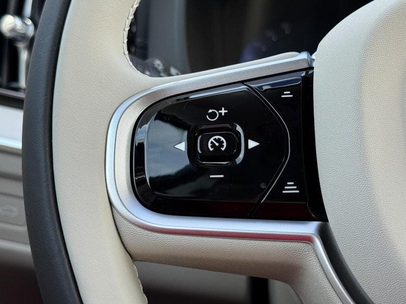 new 2026 Volvo XC60 car, priced at $70,425