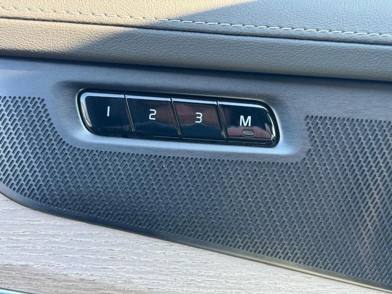 new 2026 Volvo XC90 Plug-In Hybrid car, priced at $81,995