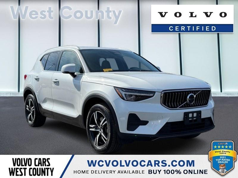 used 2025 Volvo XC40 car, priced at $31,927