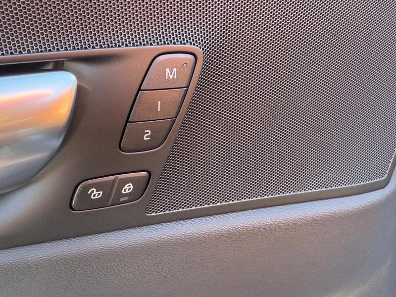 new 2026 Volvo XC60 car, priced at $57,985