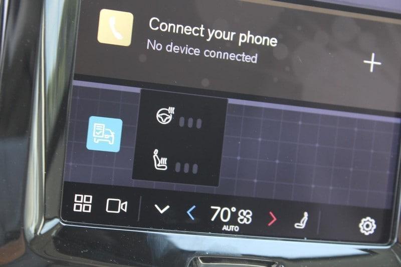 new 2025 Volvo XC60 Plug-In Hybrid car, priced at $49,975