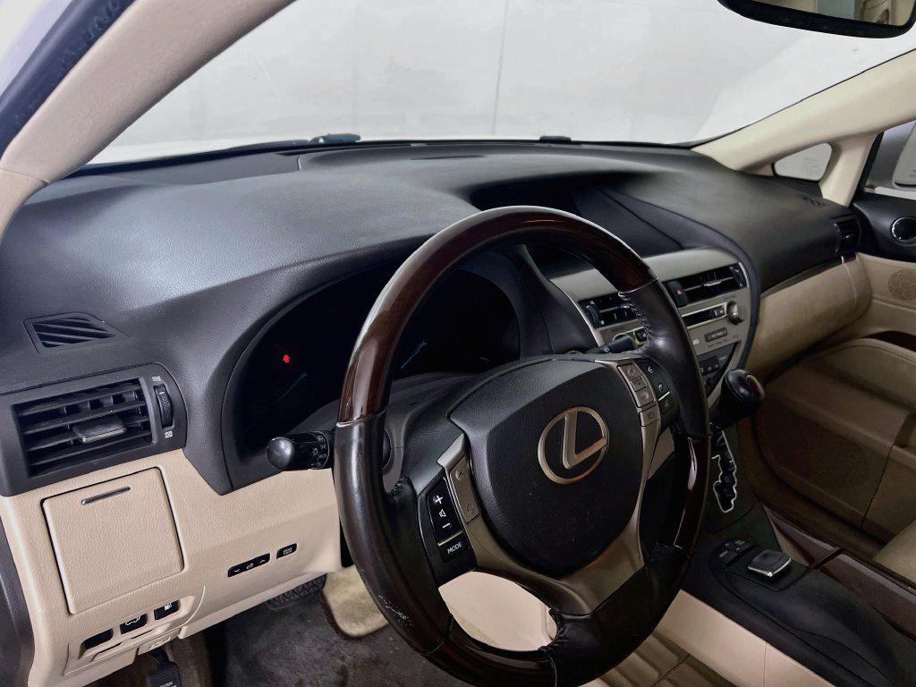 Lexus RX view 12