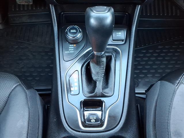 used 2020 Jeep Cherokee car, priced at $14,650