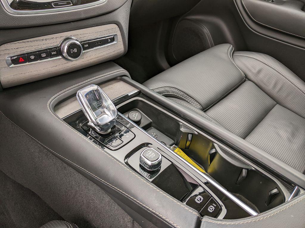 used 2024 Volvo XC90 Recharge Plug-In Hybrid car, priced at $51,000