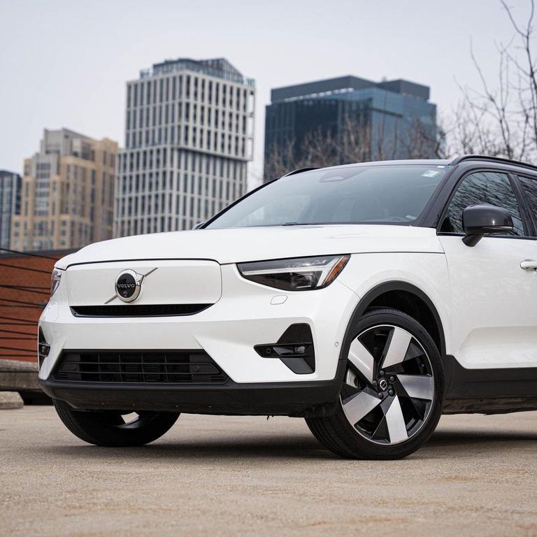 used 2024 Volvo XC40 Recharge Pure Electric car, priced at $37,500