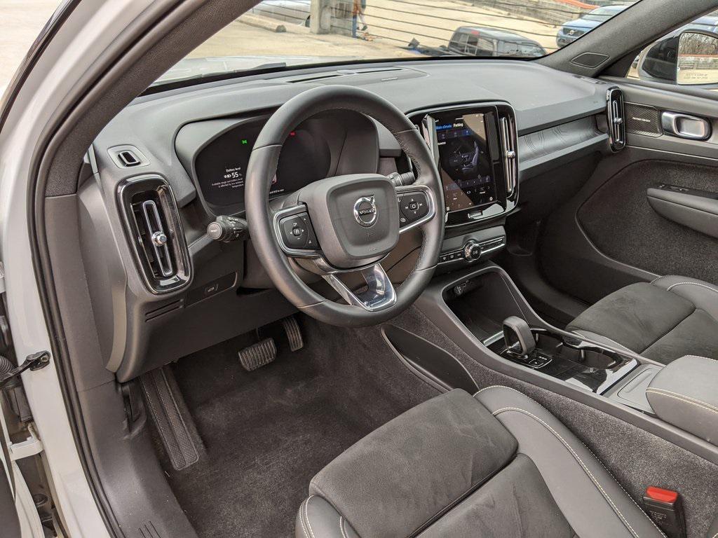 used 2024 Volvo XC40 Recharge Pure Electric car, priced at $37,500