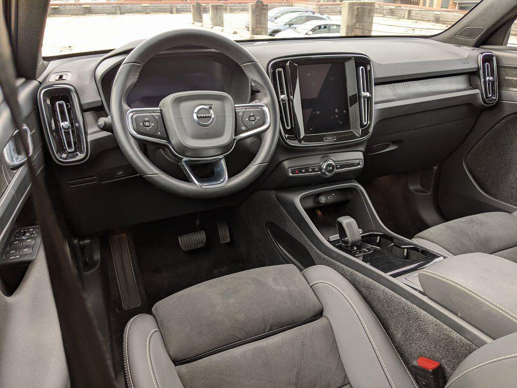 used 2024 Volvo XC40 Recharge Pure Electric car, priced at $34,000