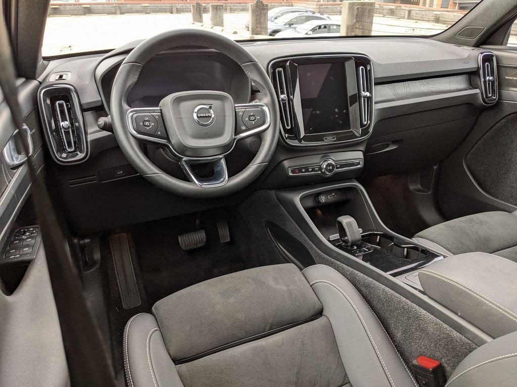 used 2024 Volvo XC40 Recharge Pure Electric car, priced at $37,500