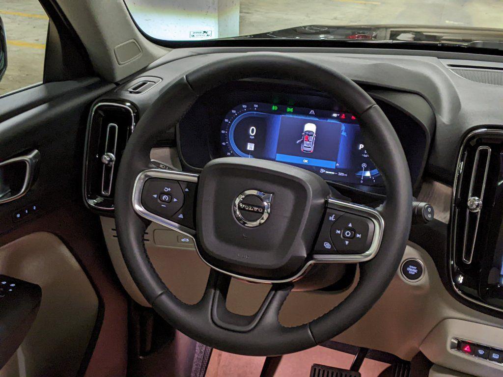 new 2025 Volvo XC40 car, priced at $39,500