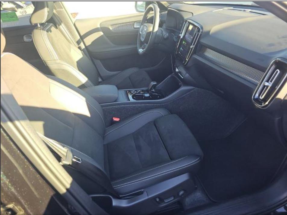 used 2025 Volvo XC40 car, priced at $33,000