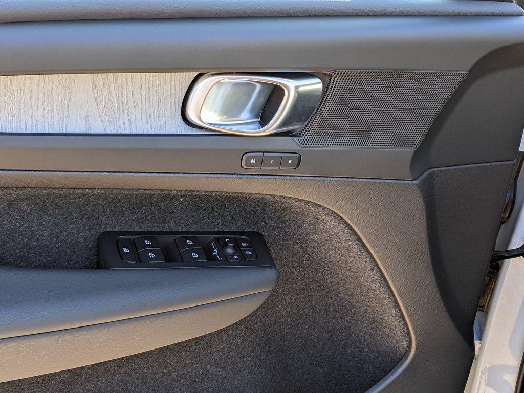 used 2026 Volvo XC40 car, priced at $44,500