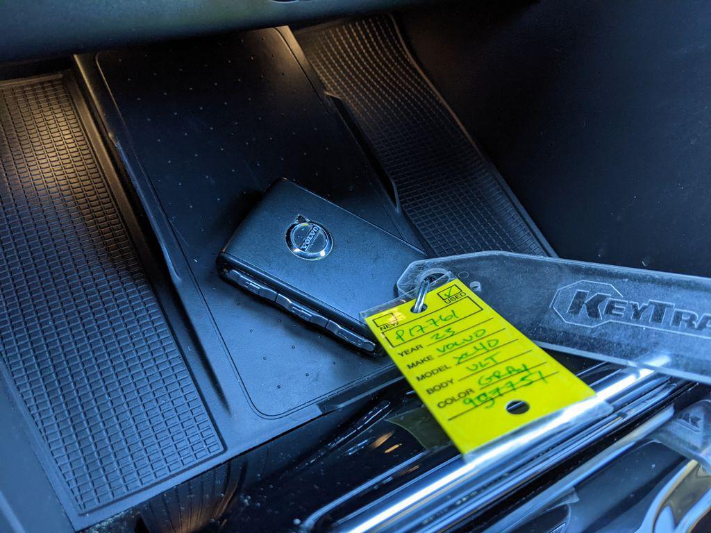 used 2023 Volvo XC40 Recharge Pure Electric car, priced at $29,500