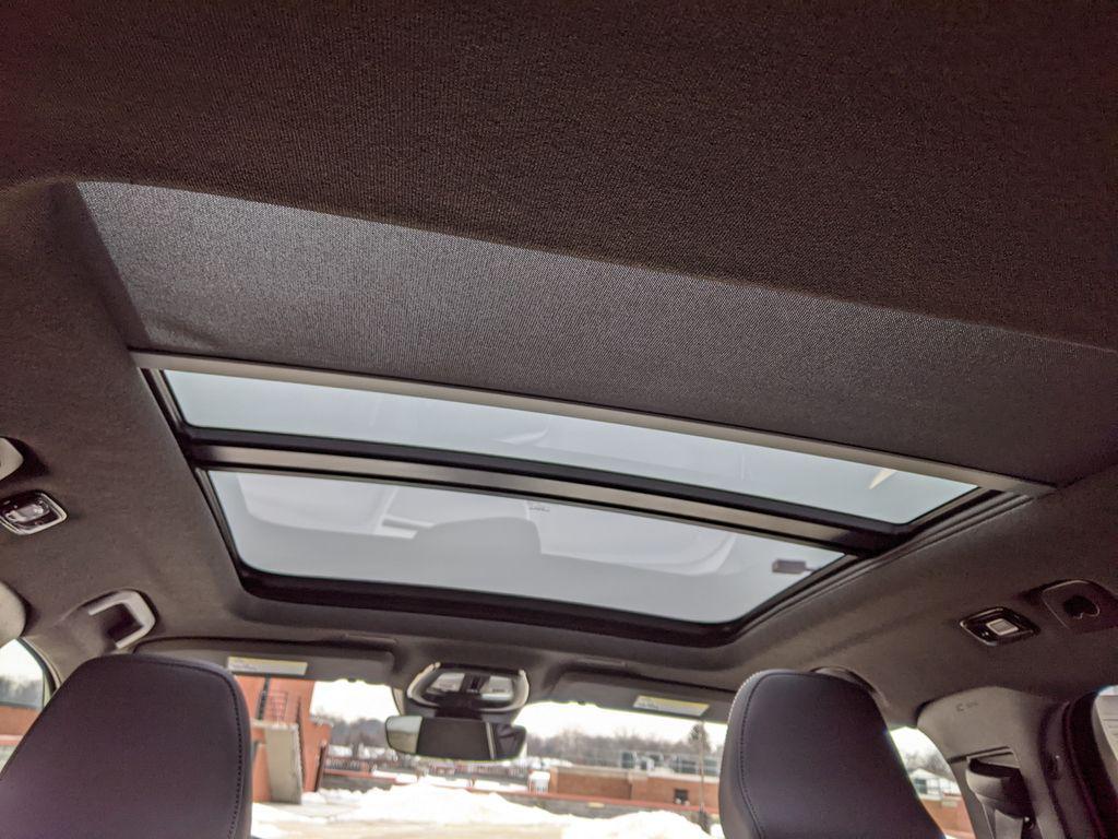 used 2024 Volvo XC40 Recharge Pure Electric car, priced at $36,600