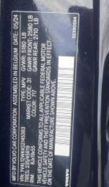 used 2025 Volvo V60 Cross Country car, priced at $36,500