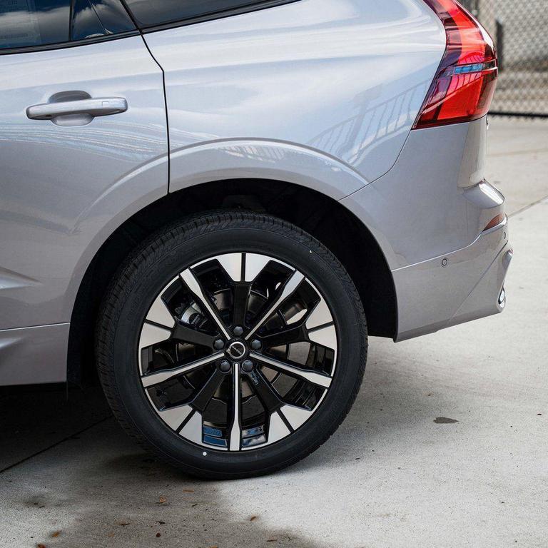 new 2026 Volvo XC60 car, priced at $58,105