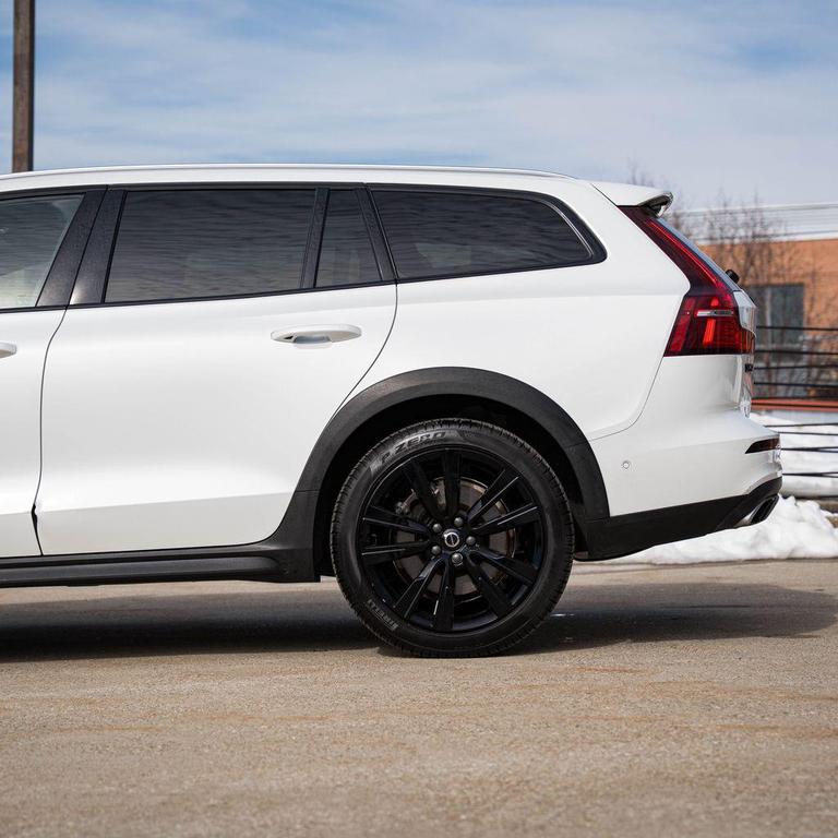 used 2021 Volvo V60 Cross Country car, priced at $26,949