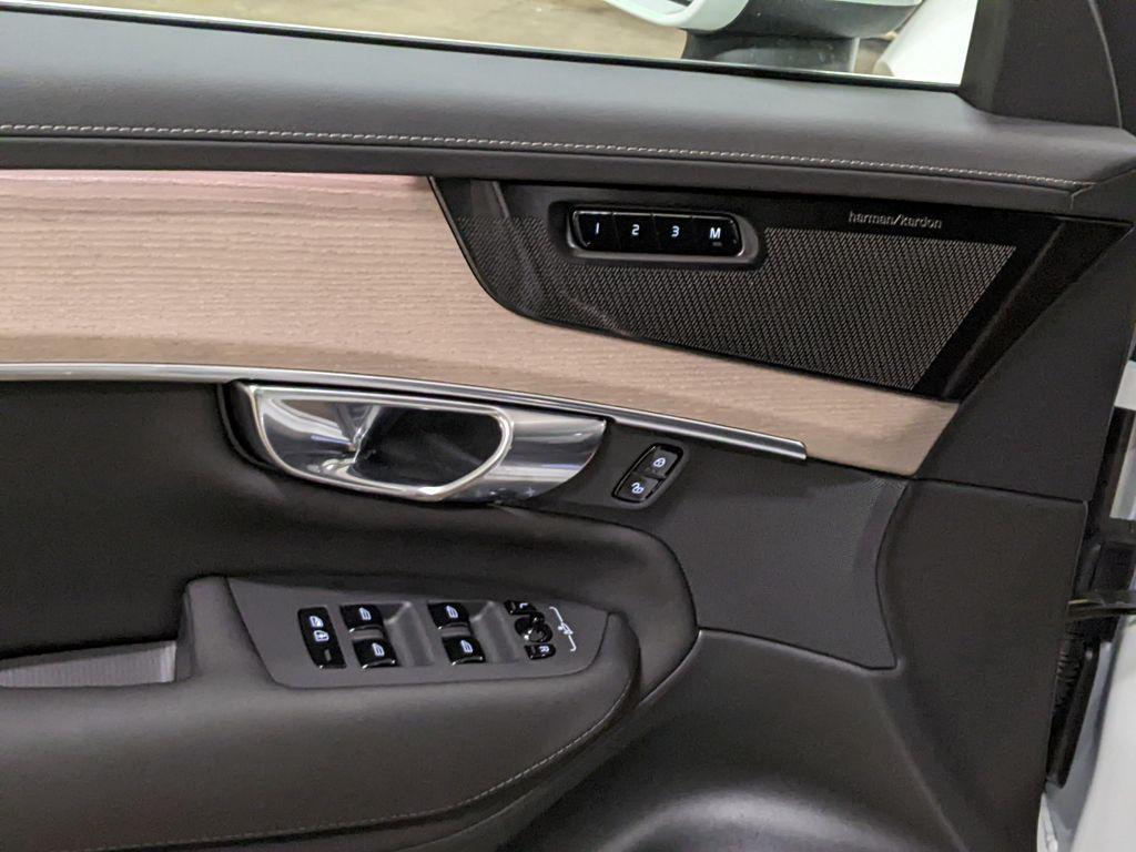 new 2026 Volvo XC90 car, priced at $71,495