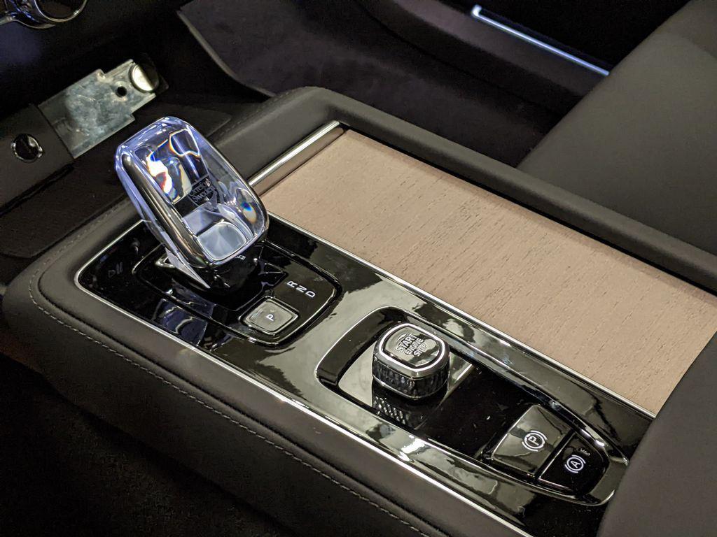 new 2026 Volvo XC90 car, priced at $71,495