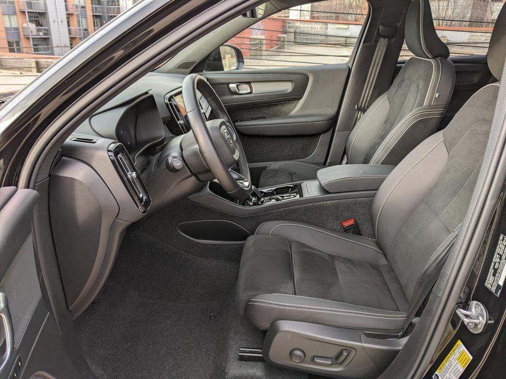 used 2025 Volvo XC40 car, priced at $31,500