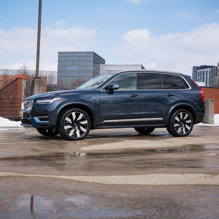 used 2023 Volvo XC90 Recharge Plug-In Hybrid car, priced at $46,467