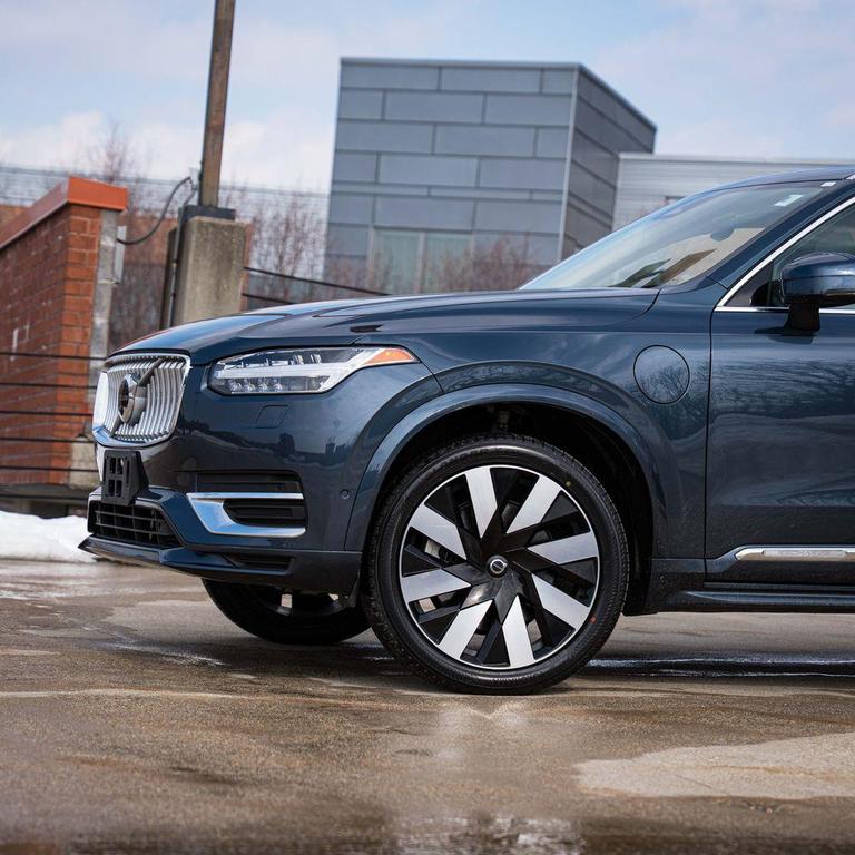 used 2023 Volvo XC90 Recharge Plug-In Hybrid car, priced at $46,467