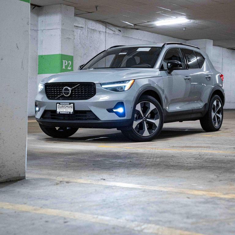 new 2026 Volvo XC40 car, priced at $50,260