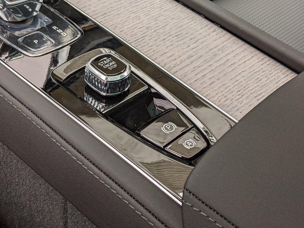 new 2026 Volvo XC90 car, priced at $75,155