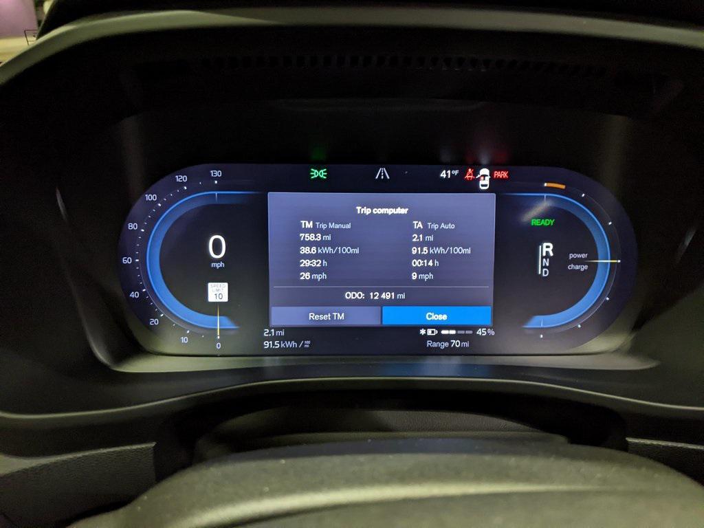 used 2023 Volvo XC40 Recharge Pure Electric car, priced at $31,000