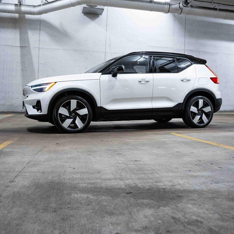 used 2023 Volvo XC40 Recharge Pure Electric car, priced at $31,000