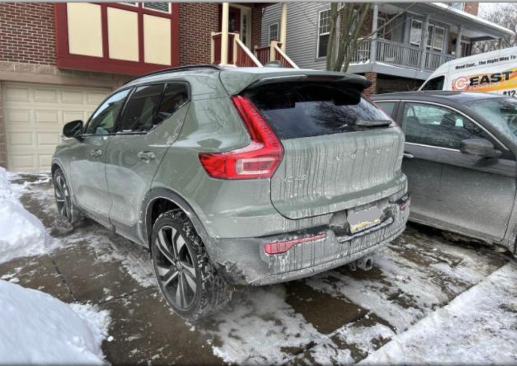 used 2023 Volvo XC40 car, priced at $31,500