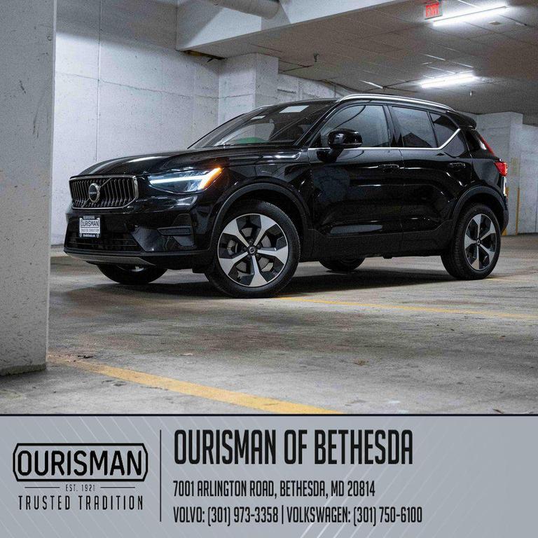 new 2025 Volvo XC40 car, priced at $37,500