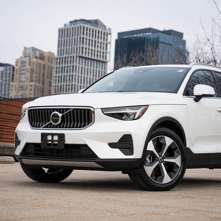 used 2025 Volvo XC40 car, priced at $28,334