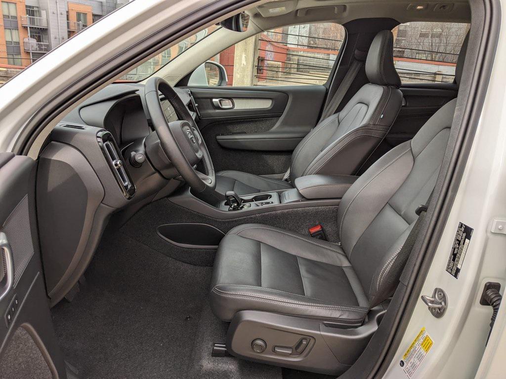 used 2025 Volvo XC40 car, priced at $28,334