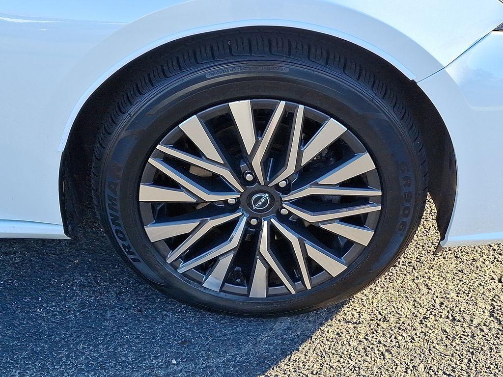 used 2023 Nissan Altima car, priced at $18,500