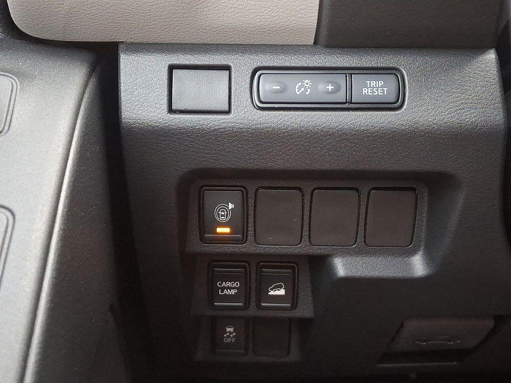 2025 Bluestone Pearl Nissan Frontier