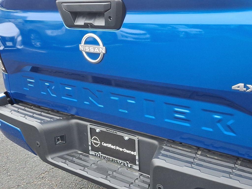 2025 Bluestone Pearl Nissan Frontier