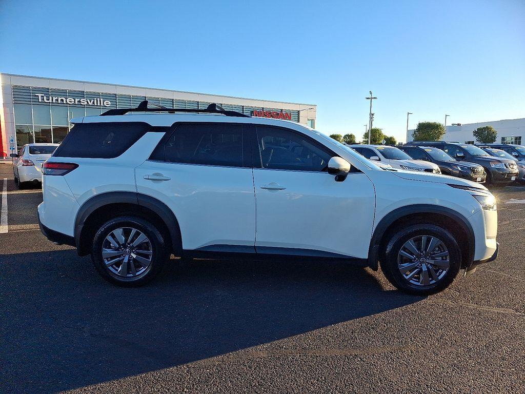 used 2024 Nissan Pathfinder car, priced at $32,000