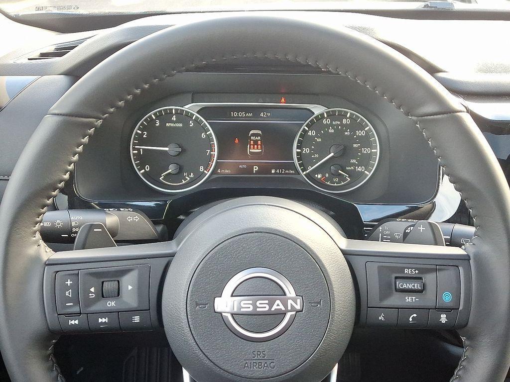 new 2025 Nissan Pathfinder car, priced at $45,980