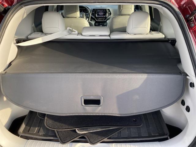 used 2019 Jeep Cherokee car, priced at $16,399