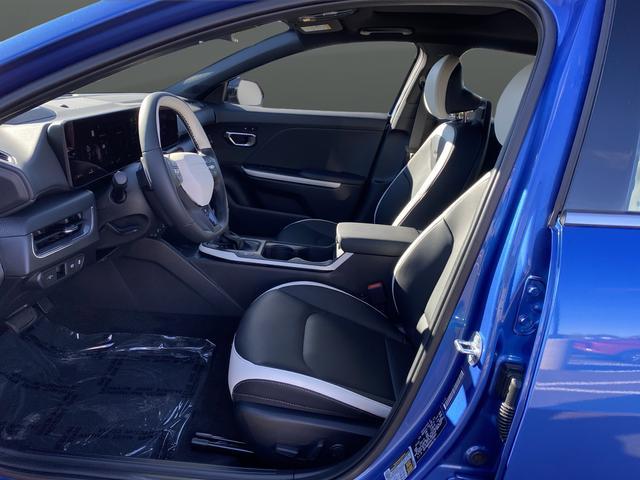 new 2025 Kia K4 car, priced at $25,498