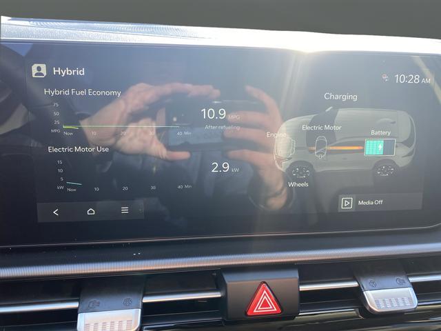 new 2026 Kia Sportage Hybrid car, priced at $33,408