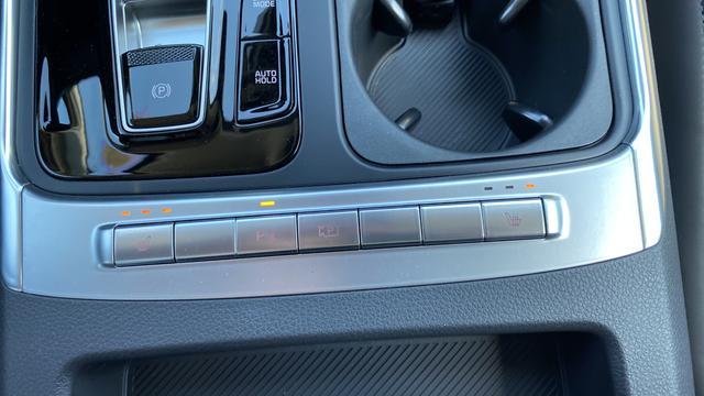 new 2026 Kia Carnival Hybrid car, priced at $44,462