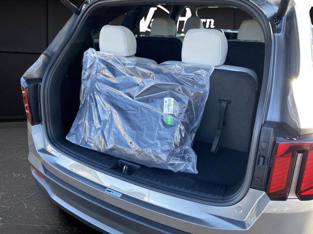 new 2026 Kia Sorento Hybrid car, priced at $46,915