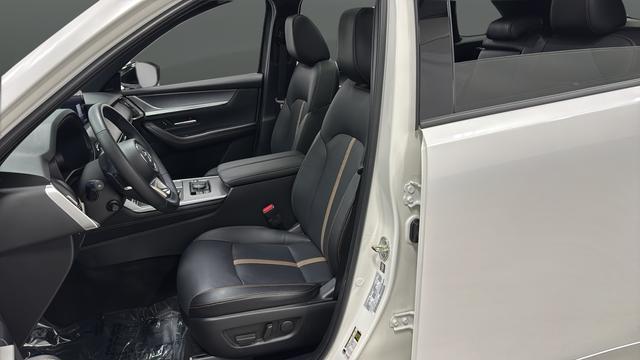used 2025 Mazda CX-70 car, priced at $39,999