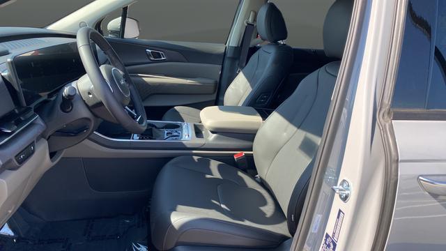 new 2026 Kia Carnival car, priced at $47,966