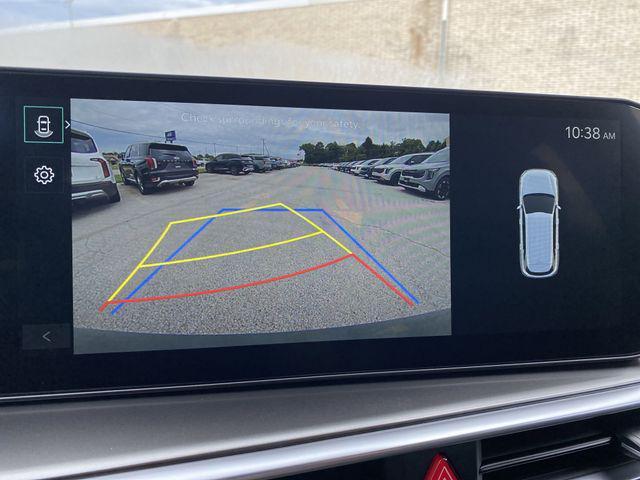 new 2025 Kia Sorento Hybrid car, priced at $37,500